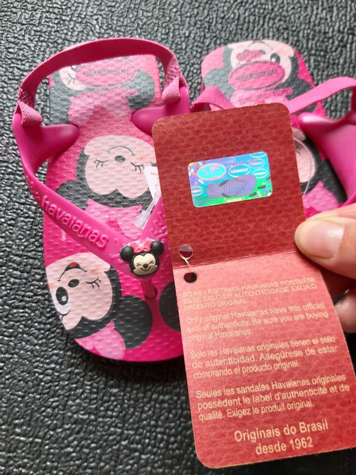 Sandalettes Havaianas Minnie 25-26 NEUVES 17€ au lieu de 26€ - photo numéro 4