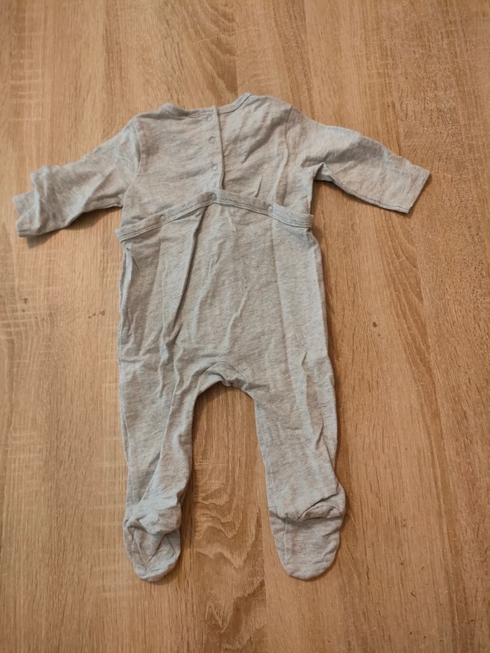 Pyjama - photo numéro 2