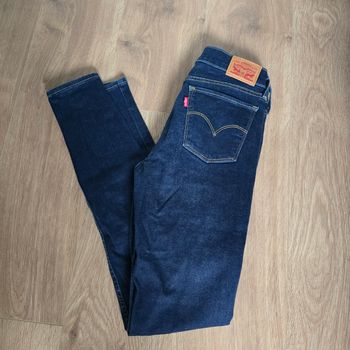 Jeans neuf Levis Levi's 710 super skinny brut taille 28