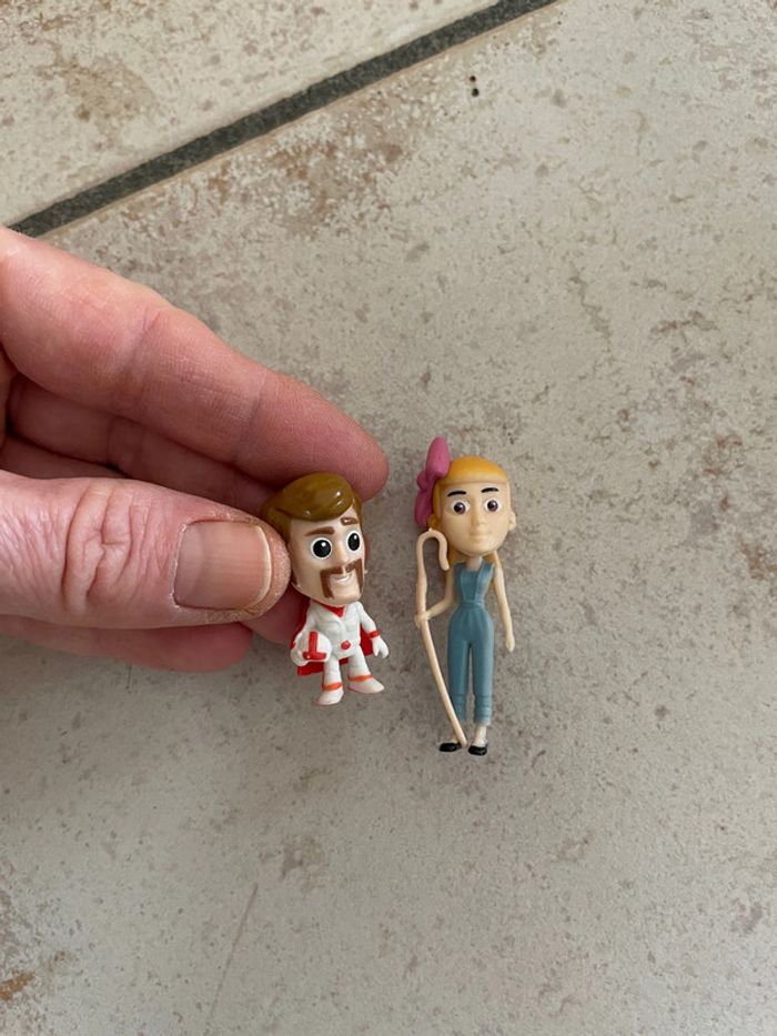 2 figurines Toy Story (Duke Caboom et Bo Peep la bergère) - photo numéro 2