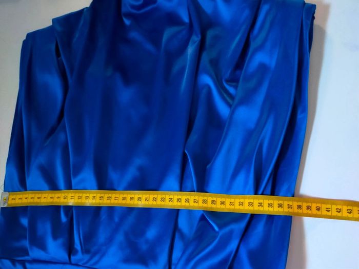 Robe satinée bleue – Glamaker – Taille L - photo numéro 17