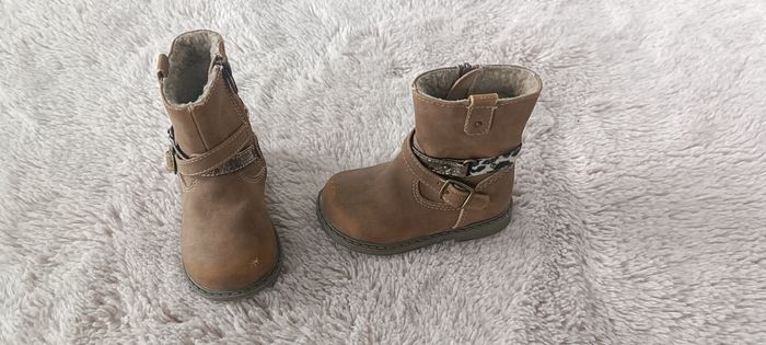 Lot chaussures t 17, 19, 20, 21 - photo numéro 8