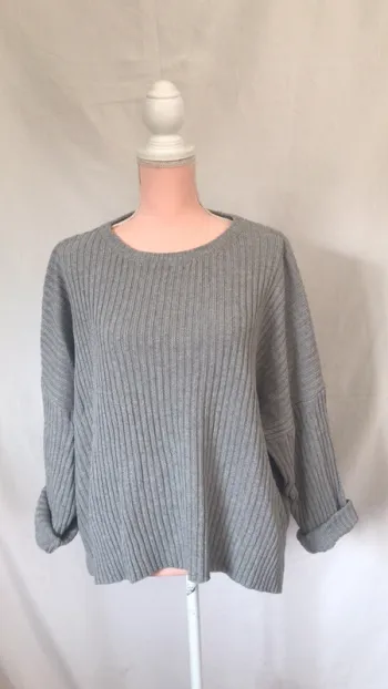 Pull gris