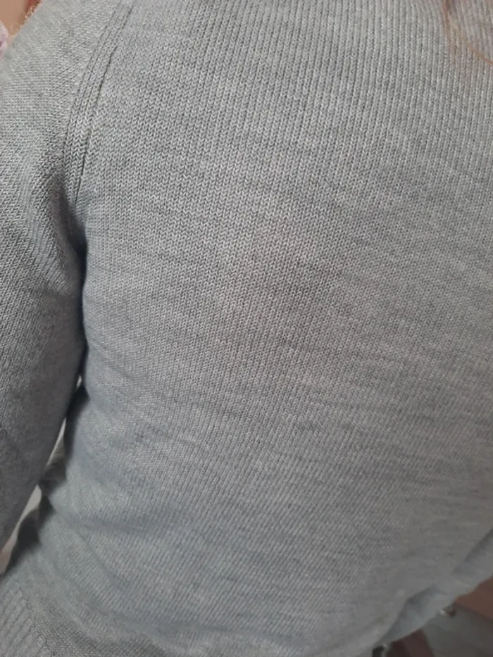 Pull gris - photo numéro 3