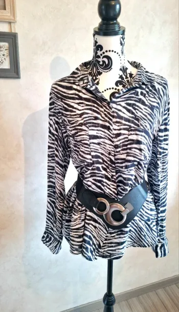 Sublime chemisier motif zèbre Armand Thierry comme neuf