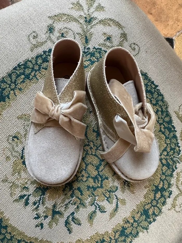 NEUF Chaussures bottines bébé cuir 23 Lola Palacios fille beige or dorées paillettes noeud - photo numéro 2