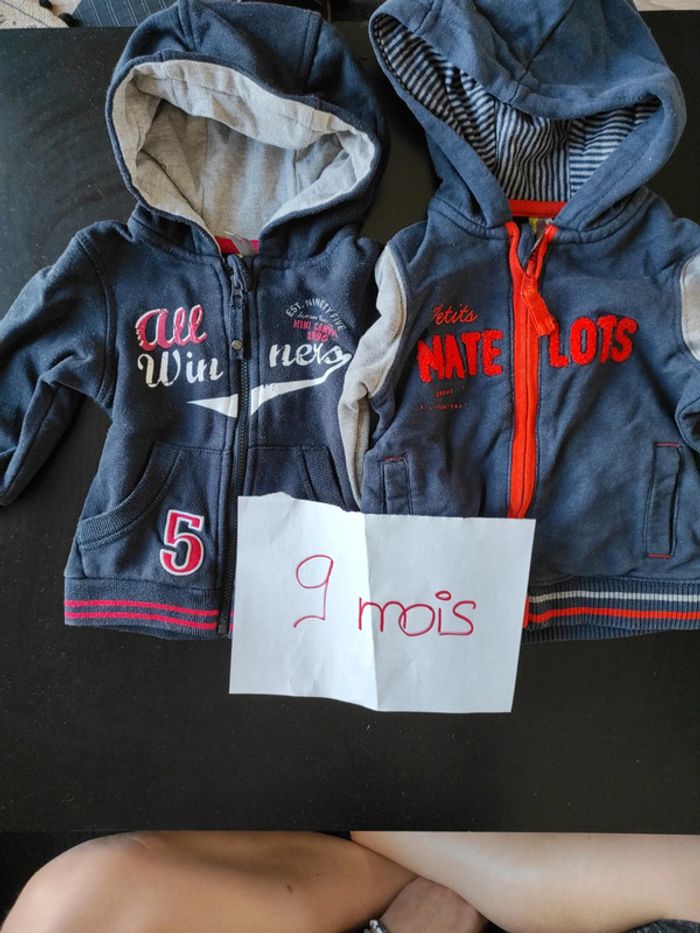 Lot de deux sweat a capuche