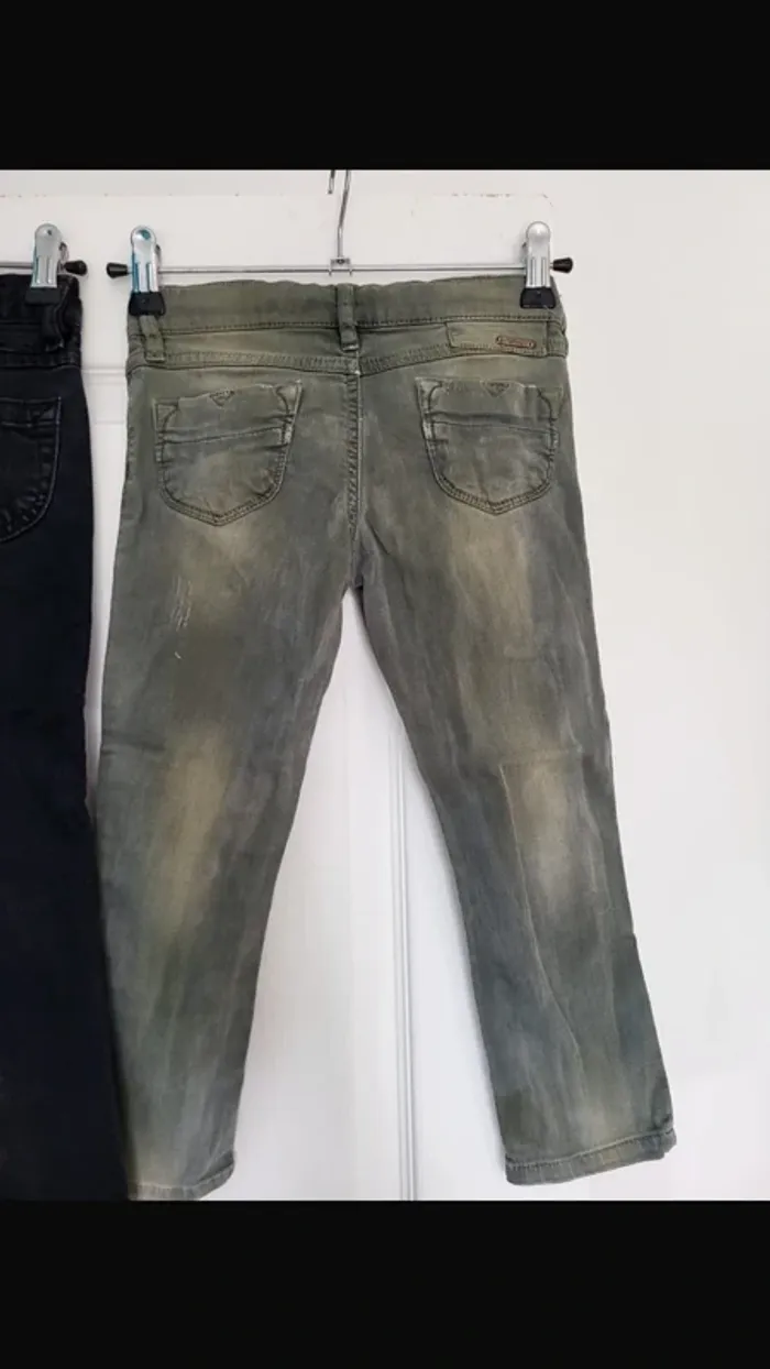 Lot 2 jeans super slim Diesel 4 ans - photo numéro 10