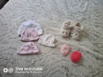 Bonnets chaussons et gants bébé