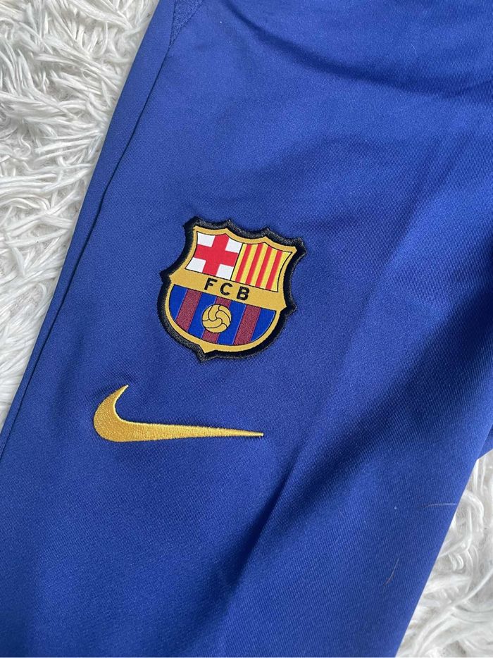 Ensemble Jogging et t-shirt Nike taille XS - photo numéro 6