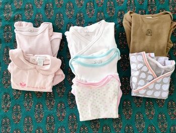 Lot de 7 bodies 6 mois