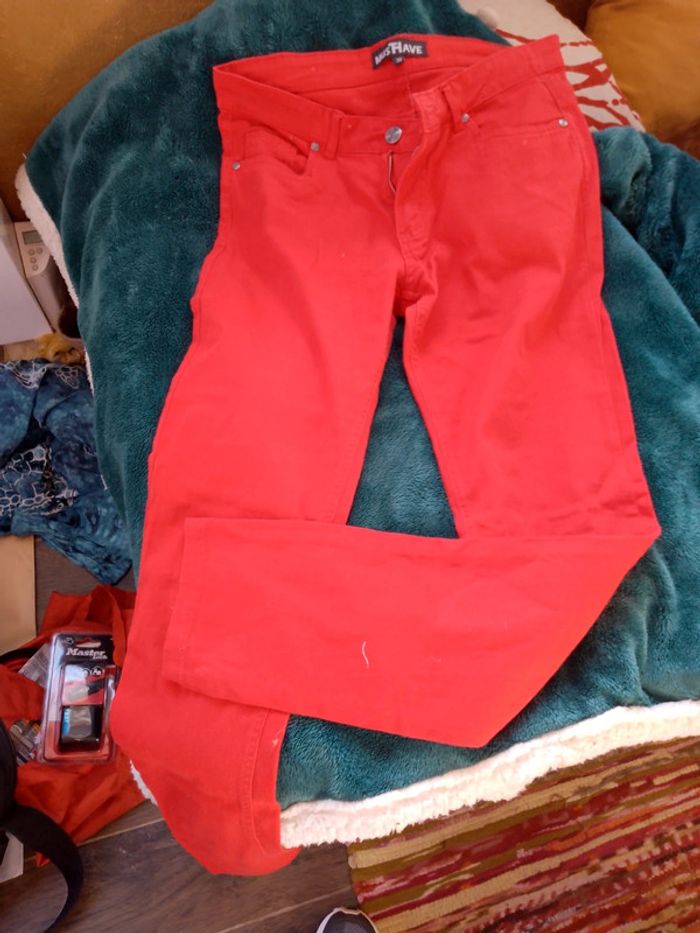 Pantalon toile rouge NEUF