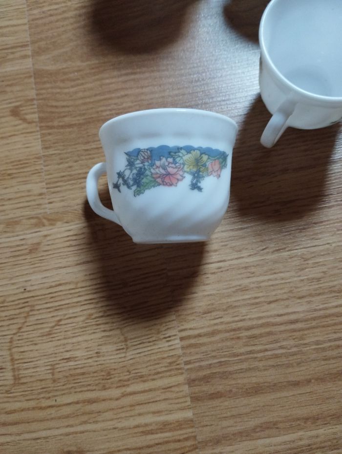 Lot de tasses - photo numéro 2
