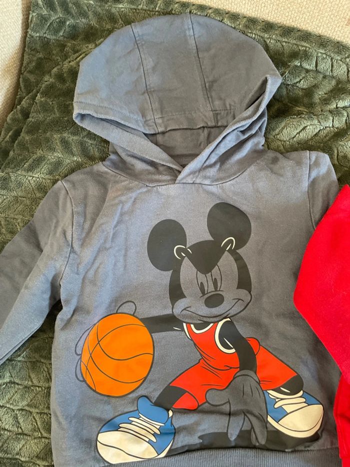 2 sweat Disney 3 ans - photo numéro 2