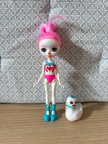 Poupée Saffi Swan "Enchantimals"