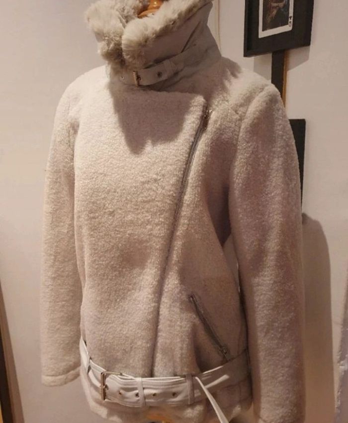 Manteau beige fausse fourrure - photo numéro 4