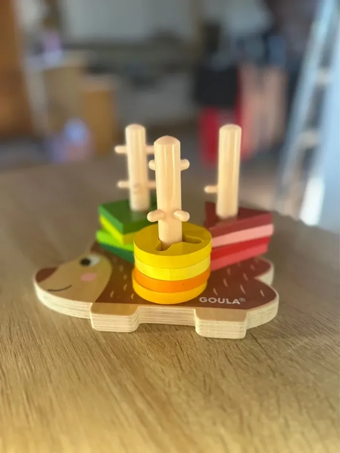 Jeu en bois hérisson empilable Goula – très bon état