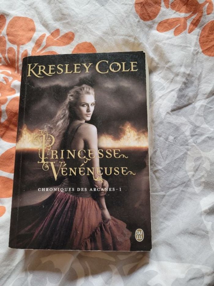 Princesse vénéneuse chroniques des arcanes 1