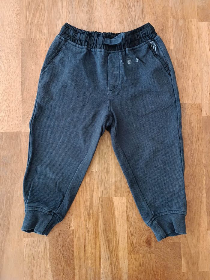Lot de vêtements garçon 2-3-4 ans - photo numéro 8