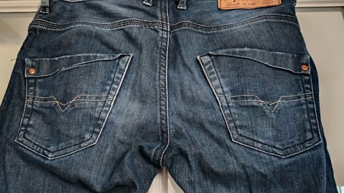 Jean 👖 DIESEL taille 12 ans excellent état - photo numéro 5