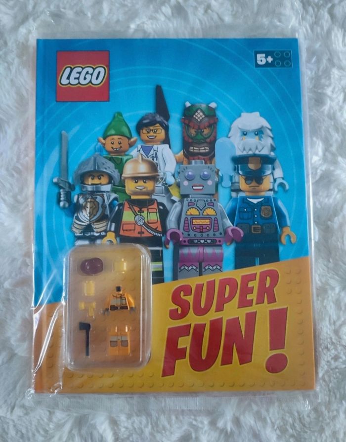 Super fun Lego figurine et livre