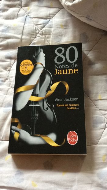 #80 notes de jaune par Vina Jackson