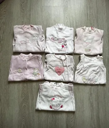 Lot pyjamas naissance en velours 1 mois
