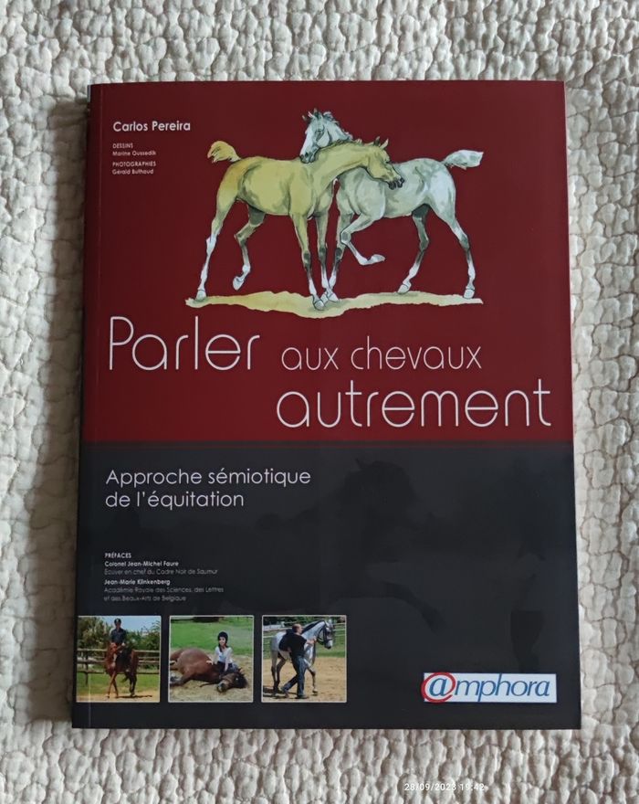Livre "Parler aux chevaux autrement" NEUF