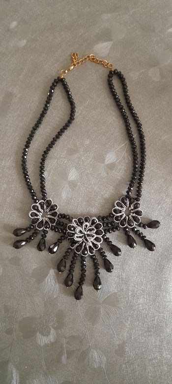 Collier fantaisie