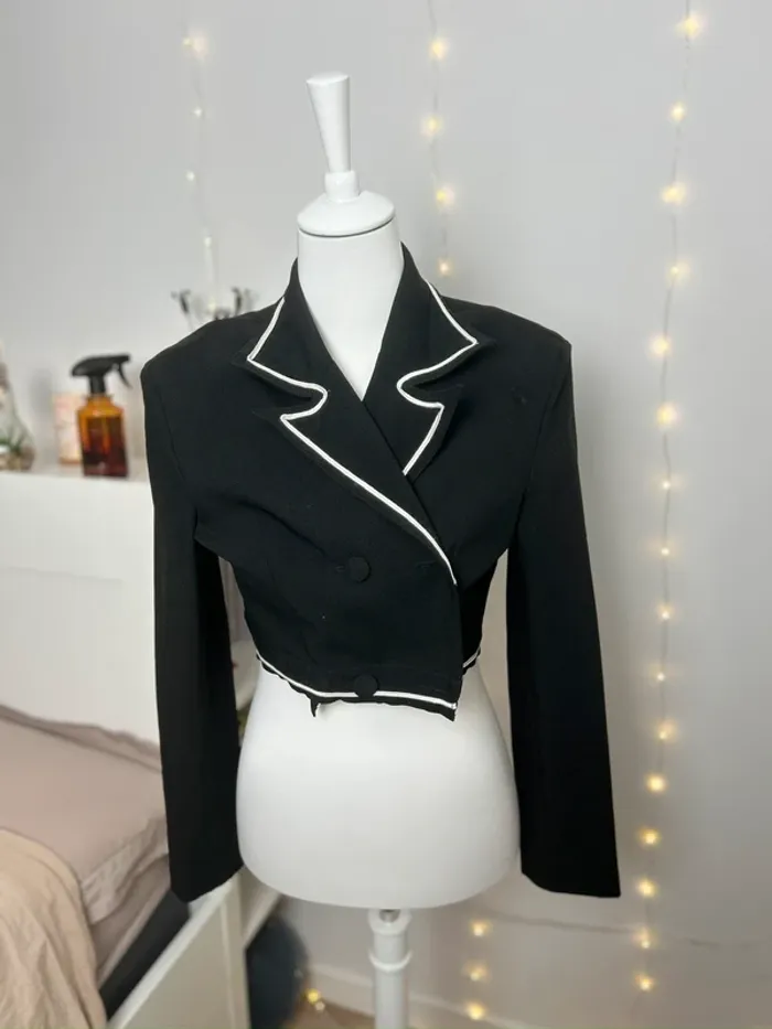 veste blazer vintage courte noire liserés blancs taille M - photo numéro 3