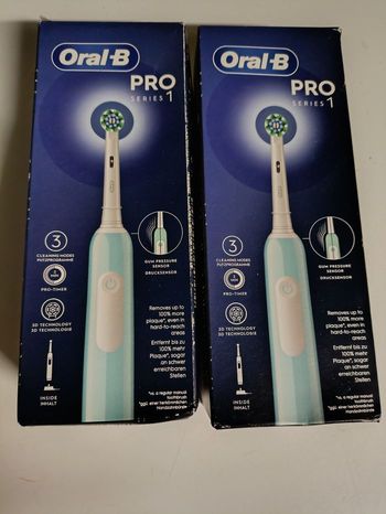 2 brosse à dents électrique oral B
