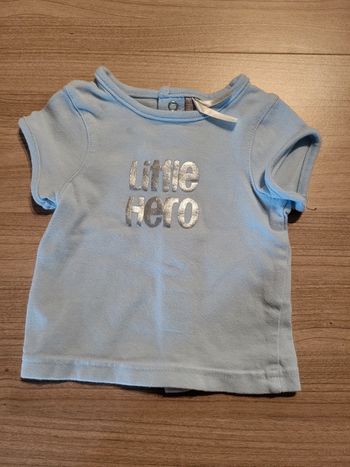 T-shirt taille 1 mois (54 cm)