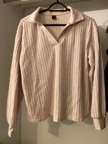 Pull à col beige XS- shein