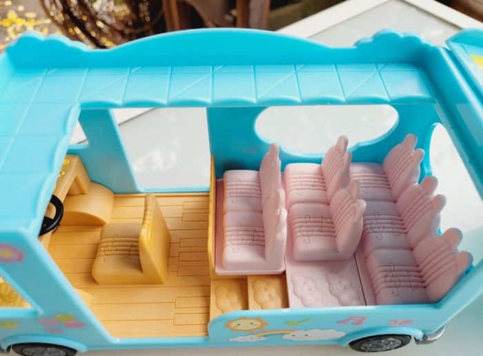 Sylvanian Families 🌈 Bus arc-en-ciel sunshine 🌈 avec famille Herisson - photo numéro 6