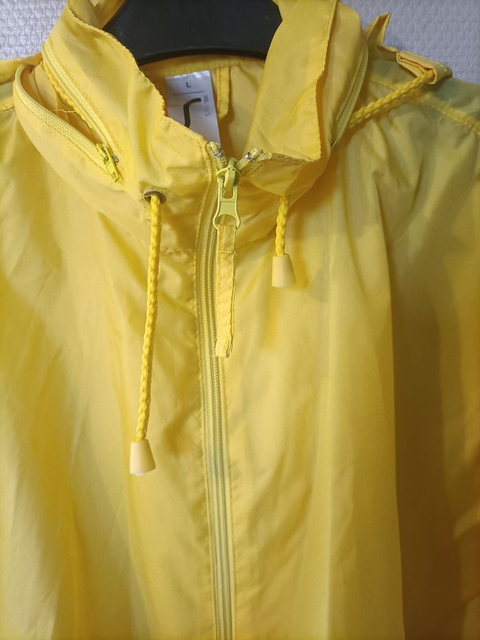 Veste imperméable K-WAY jaune avec capuche - photo numéro 2