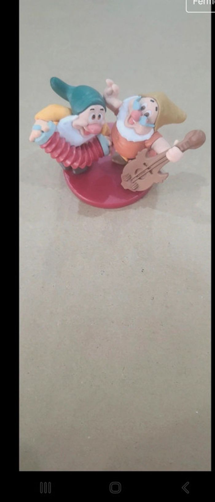 Nains audioconte Magique Altaya disney deagostini livre et figurine audio conte compte