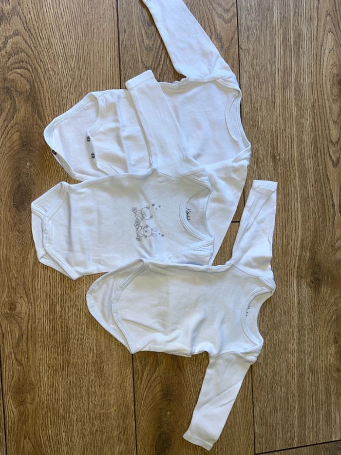 Lot de 3 bodys 3 mois