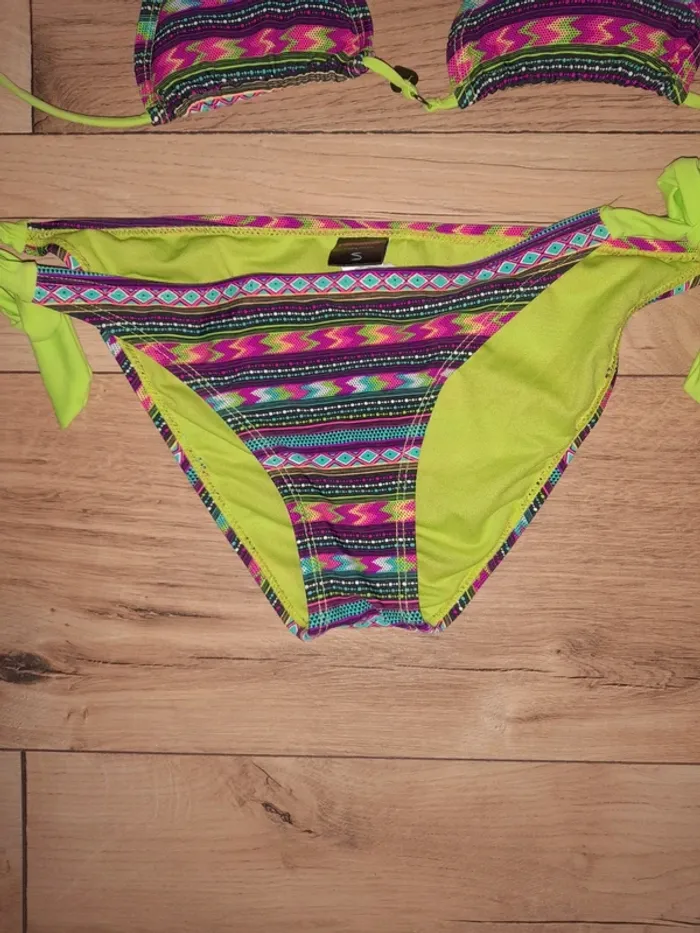 Maillot de bain coloré - photo numéro 2