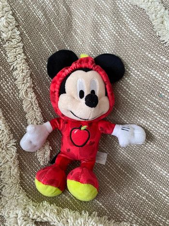 Peluche doudou 22cm Disney Mickey souris noir et rouge très bon état