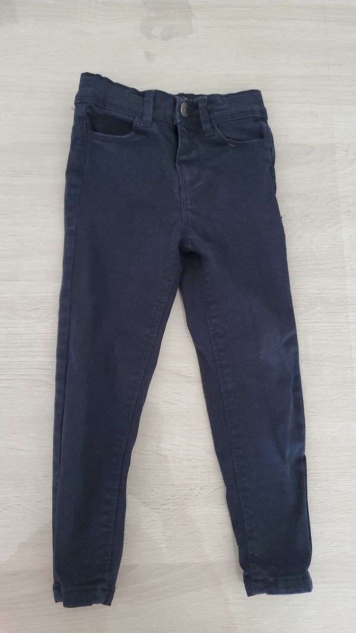 Lot de 2 jeans + 1 pull garcon 3 ans - photo numéro 3