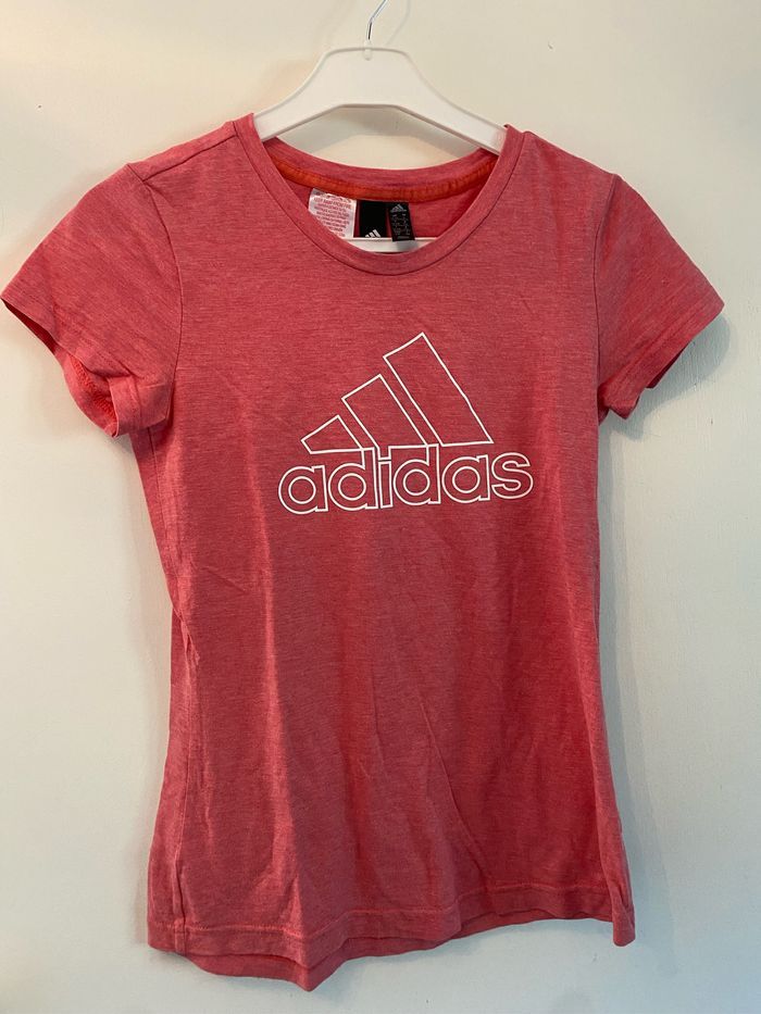 T-shirt fille Adidas taille 13-14 ans - photo numéro 1