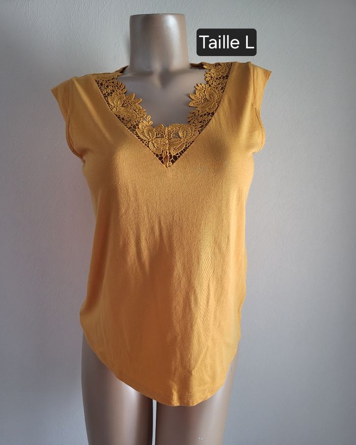T shirt moutarde taille L