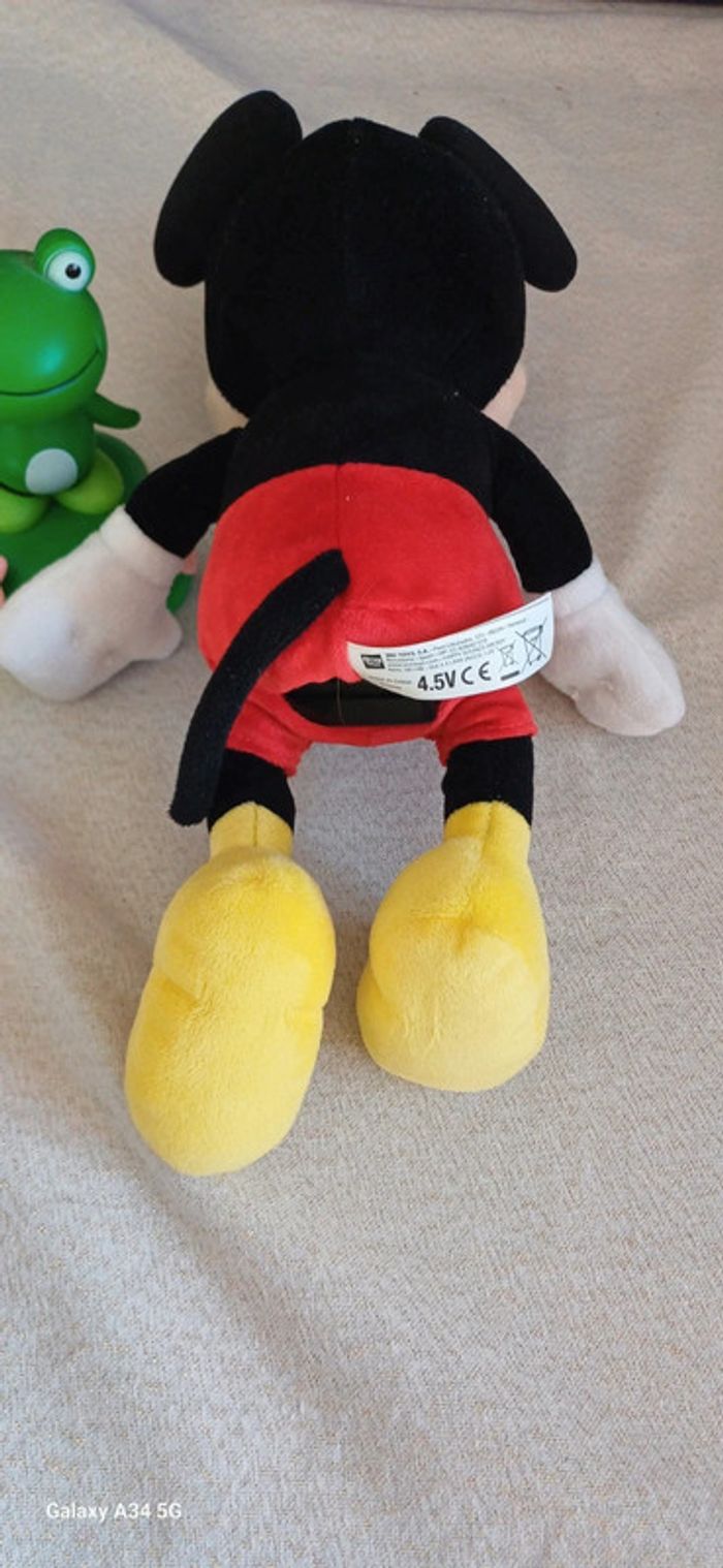 Mickey qui rit et éternue - photo numéro 5