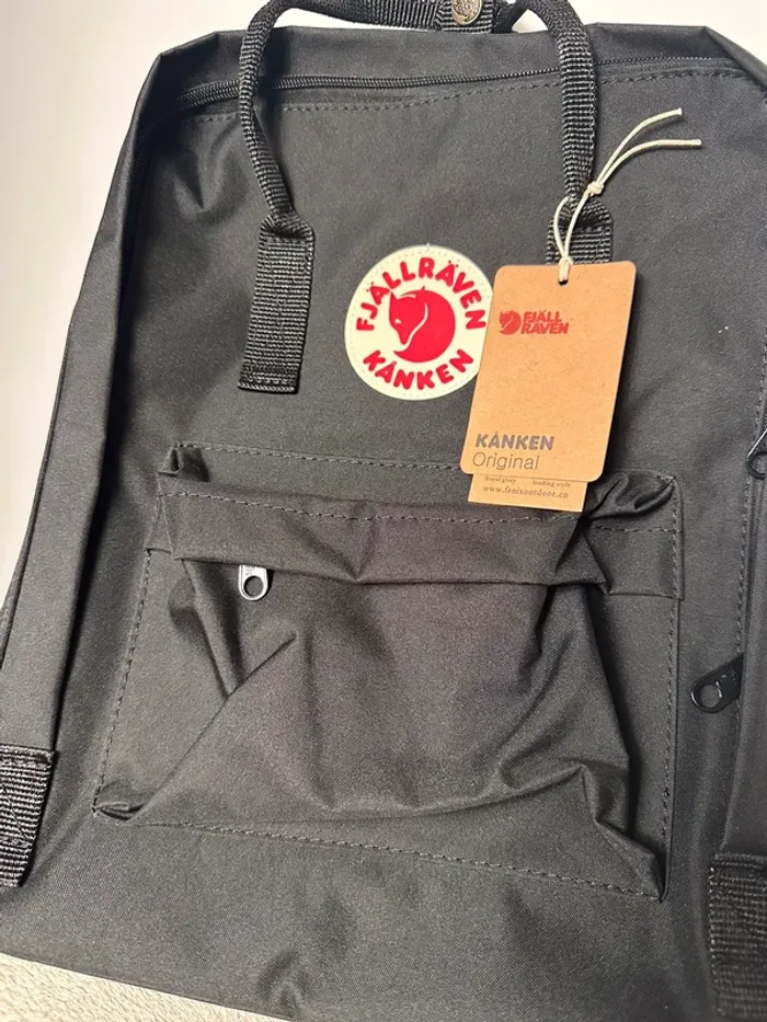 Sac à dos noir fjällraven.