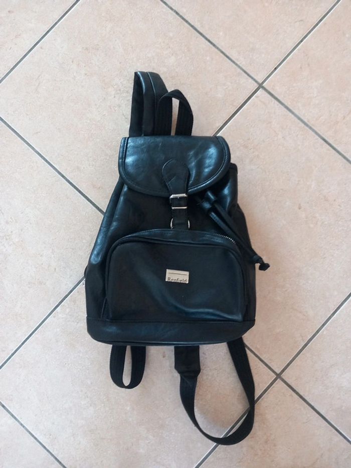 Sac à main à dos noir