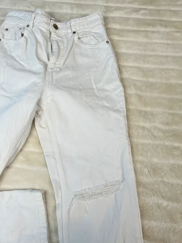 Jean blanc straight fit déchiré - Pull&Bear - taille 36 (S) - photo numéro 2