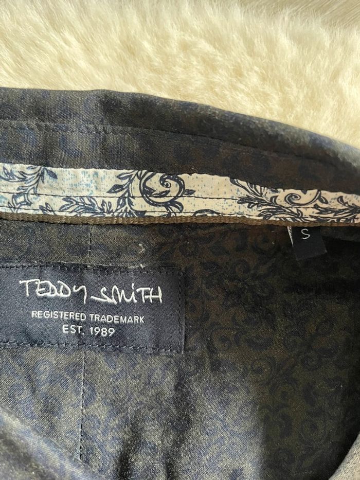 Chemise à motif Teddy smith taille S - photo numéro 5