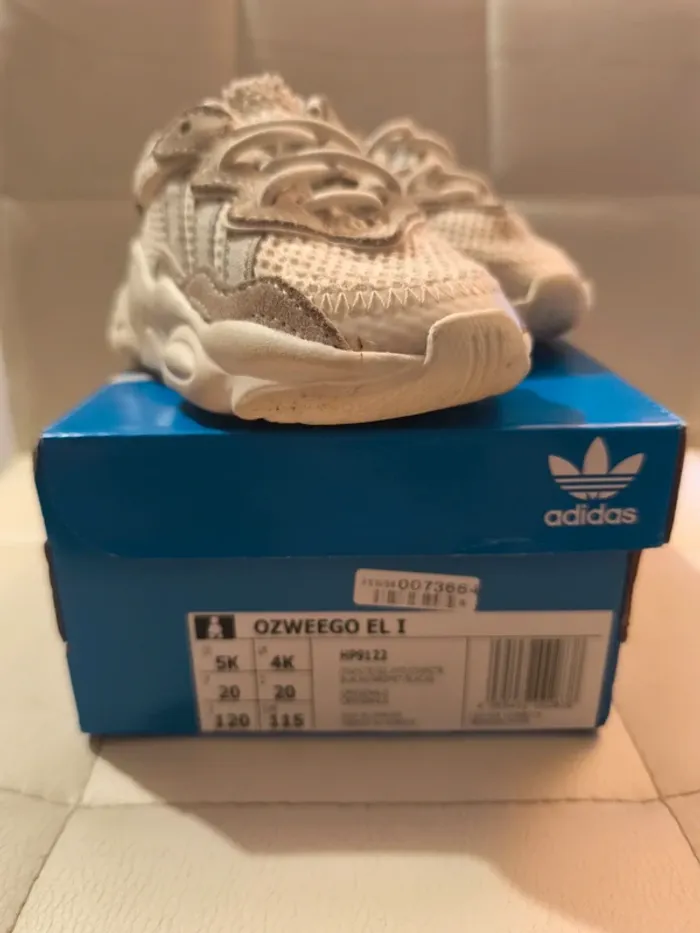 Baskets adidas ozweego taille 20 - photo numéro 5