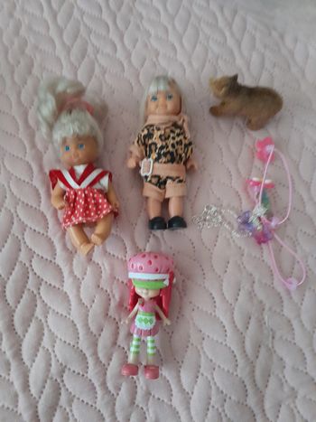 Figurines poupees