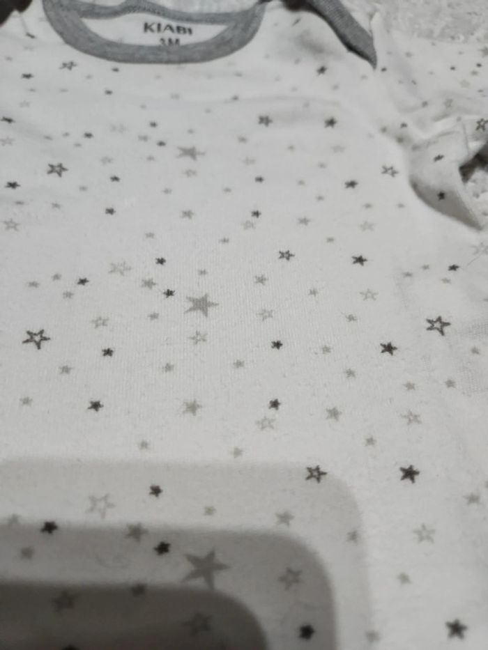 Lot de bodies - photo numéro 3